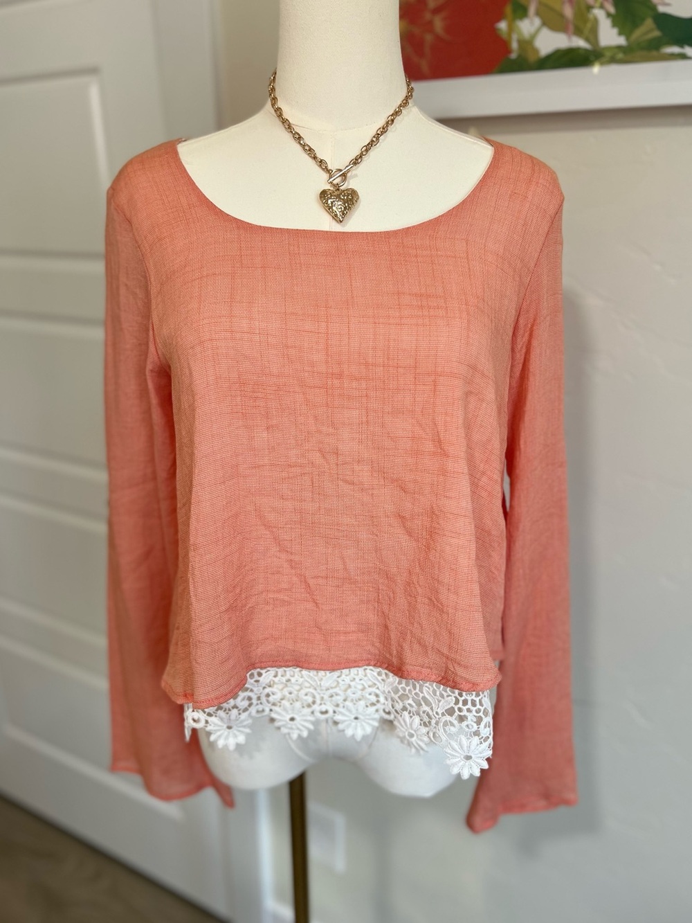 A3 Design Coral Long-Sleeve Scoop Neck Top with White Lace Hem 🌷